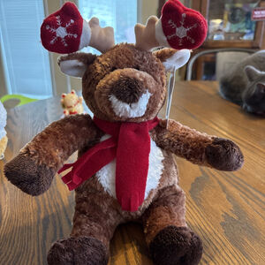 mary meyer reindeer christmas plush marshmallow zoo